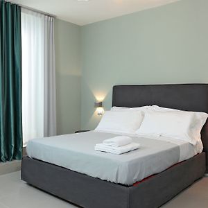B&Bari, Via Cairoli, Le Case Di Aurelia Guesthouse
